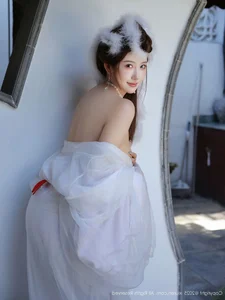 The Ethereal Elegance of Jin Yun Xi Yuki: A Modern Visual Masterpiece-36