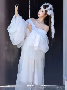 The Ethereal Elegance of Jin Yun Xi Yuki: A Modern Visual Masterpiece-5