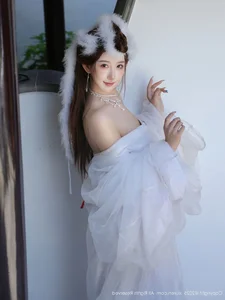 The Ethereal Elegance of Jin Yun Xi Yuki: A Modern Visual Masterpiece-47