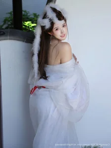 The Ethereal Elegance of Jin Yun Xi Yuki: A Modern Visual Masterpiece-6