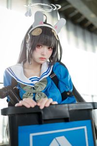 Coser Jiu Qi Miao as Kasasawa Miyu: Captivating Blue Archive Cosplay in Sailor Uniform & Bunny Ears. View 0044-16