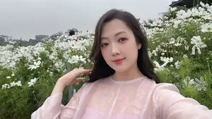 Gentle Beauty Amidst White Cosmos Field A Serene Moment-10