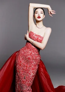 6 Stunning Vietnamese Actresses and Beauty Queens Born in the Year of the Horse: A Celebration of Style, Talent, and Elegance-1