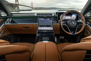 Discover the Ultra-Exclusive Mercedes-Maybach S680 Emerald Isle: Only 25 Units, California Coast Debut-6