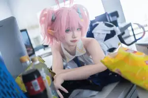 Coser Zhi Yue Etsu_ko - Taoka: Sweet, Captivating Charm in Every Alluring Frame-8