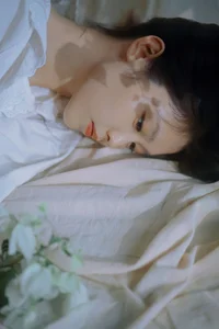 The Ethereal Elegance of Yi Zhi You Zi in Art Language Vol.8951-20