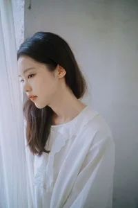 The Ethereal Elegance of Yi Zhi You Zi in Art Language Vol.8951-18