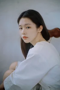 The Ethereal Elegance of Yi Zhi You Zi in Art Language Vol.8951-17