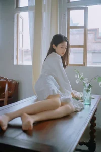 The Ethereal Elegance of Yi Zhi You Zi in Art Language Vol.8951-38