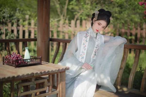 Stunning Portrait Photography: YiTuYu Art Language Vol.9207 Featuring Dang Chu Jiao Ren Jia Xiao Tian Tian Aesthetic Visuals-10