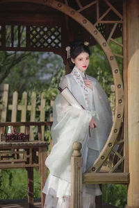 Stunning Portrait Photography: YiTuYu Art Language Vol.9207 Featuring Dang Chu Jiao Ren Jia Xiao Tian Tian Aesthetic Visuals-13