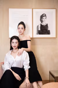 Thanh Thuy and Doan Thien An: Vietnamese Queens' Radiant Beauty & Close Bond in Thailand.-11