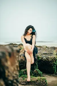 YiTuYu Vol.8760: Si Tu You Yi Zhi Mao – Alluring Mermaid Beauty by the Seashore-14