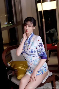 Elegant Modern Cheongsam Fashion: Yueer Yueer in XiuRen No.10741 Portrait Series – Traditional Chinese Qipao Style Inspiration-33