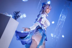 Stunning Wuthering Waves Camellia Cosplay by Hoshilily: A Red Floral Fantasy Photoshoot Featuring 31 High-Resolution Artistic Images-3