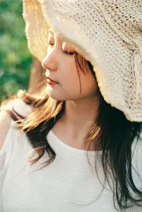 Xiao Ming Shines in Summer Sun: Pure Beauty of YiTuYu Vol.8801-20