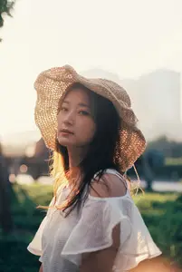 Xiao Ming Shines in Summer Sun: Pure Beauty of YiTuYu Vol.8801-9