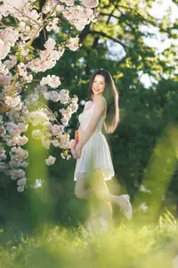 Spring Muse: Pristine Beauty and Grace Amidst Blooming Cherry Blossoms.-7