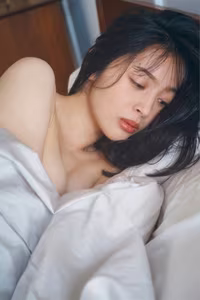 Captivating Misaki Jinbu in FLASH Digital Photo Book Vol.2 - Discover Her Natural Japanese Beauty-13