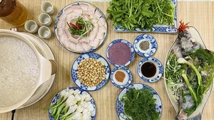 Discover Cháo Ám Trà Cổ: The Unique Seafood Porridge Specialty of Quang Ninh, Vietnam - A Must-Try Culinary Experience for Food Travelers-4