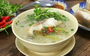 Discover Cháo Ám Trà Cổ: The Unique Seafood Porridge Specialty of Quang Ninh, Vietnam - A Must-Try Culinary Experience for Food Travelers-0