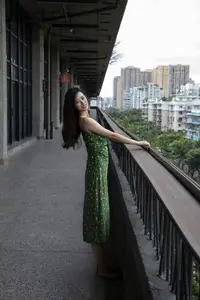 Chenaling CL: Urban Elegance in YiTuYu Vol.8814 – A Captivating Art Language Collection-31