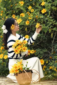 Experience Da Lat's Golden Wild Sunflowers A Breathtaking Vietnamese Natural Landscape-8