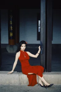 Elegant Red Cheongsam Fashion Photography: Wu Yu Cao Mei in Fushan Park | YiTuYu Art Language Vol.9329 Exclusive Collection-17