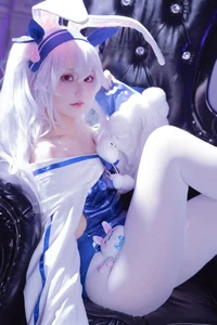 Dreamy Aesthetics: Coser lunananya as Laffey II from Azur Lane-5