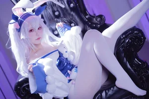 Dreamy Aesthetics: Coser lunananya as Laffey II from Azur Lane-3