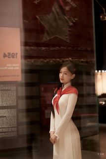 Graceful Vietnamese Woman in Traditional Ao Dai-4