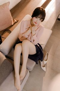 Xueqing Astra: Elegant Commuter OL Style with Sheer Stockings - Anime Blogger Fashion by Tukuku t20-8
