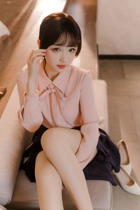 Xueqing Astra: Elegant Commuter OL Style with Sheer Stockings - Anime Blogger Fashion by Tukuku t20-15