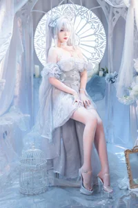 Stunning Nikke Cinderella Crystal Princess Cosplay by Xuan Xiao Xue Jie: High-Quality Goddess of Victory Photography and Anime Inspiration-20