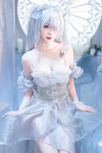 Stunning Nikke Cinderella Crystal Princess Cosplay by Xuan Xiao Xue Jie: High-Quality Goddess of Victory Photography and Anime Inspiration-13