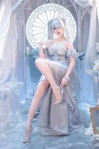 Stunning Nikke Cinderella Crystal Princess Cosplay by Xuan Xiao Xue Jie: High-Quality Goddess of Victory Photography and Anime Inspiration-11
