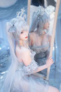 Stunning Nikke Cinderella Crystal Princess Cosplay by Xuan Xiao Xue Jie: High-Quality Goddess of Victory Photography and Anime Inspiration-4