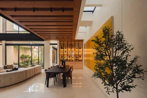 A Timeless Surabaya Sanctuary: Where Heritage Meets Modern Living for Four Generations-3