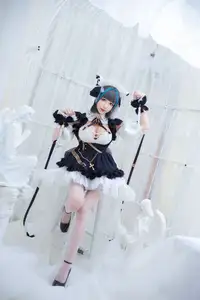 Coser Tomoyo-chan as Azur Lane's Cheshire: Captivating charm and sweet allure.-13
