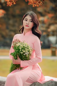 VGU No.20: Graceful Pink Ao Dai Muse Capturing Elegant Vietnamese Beauty Amidst Romantic Autumn Hues-3