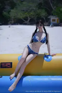 XiuRen No.10699: Xin Shang Ke Flora's Enchanting Tropical Beach Escape-24