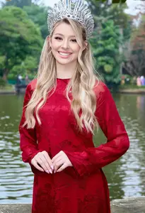 The Radiant Elegance of Miss Cosmo 2025 Yolina Lindquist in Timeless Black-11