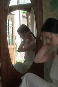 Cinematic Elegance: An Emotional Indoor Journey with Cai Jing Fan-5