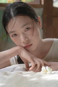 Cinematic Elegance: An Emotional Indoor Journey with Cai Jing Fan-14