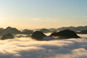 Na Lay Peak: A Dreamy Escape Above the Clouds in Bac Son Valley, Vietnam-9