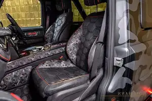 Witness the Million-Dollar Mercedes-AMG G63 Super Pickup: Unique Class, Hypercar Price. Explore Now!-4