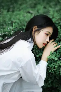 Long Xing Er: Graceful Cherry Blossom Muse – YiTuYu Vol.8741 Poetic Portrait-12