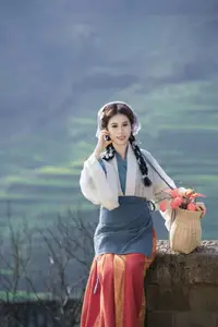 Cui Xiao Li: Alluring Traditional Charm in YiTuYu Vol.8774-1