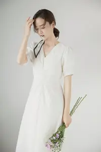 Zhou Xu Xu: Pure Beauty with Flowers in the Enchanting YiTuYu Vol.8758 Collection-12