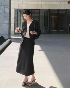 Top stylish jackets to pair with skirts for a perfect and chic look-8